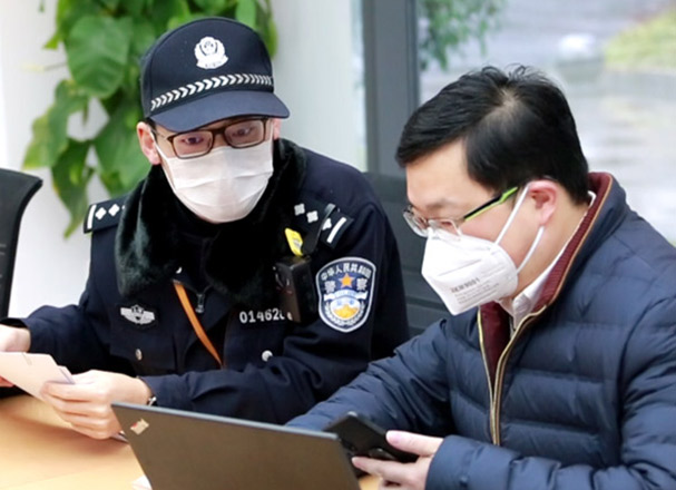 滬警方主動(dòng)對(duì)接我司，保障誠(chéng)格一次性防護(hù)服安全生產(chǎn)
