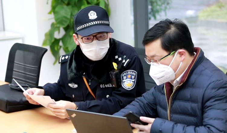 滬警方主動(dòng)對(duì)接我司，保障誠(chéng)格一次性防護(hù)服安全生產(chǎn)